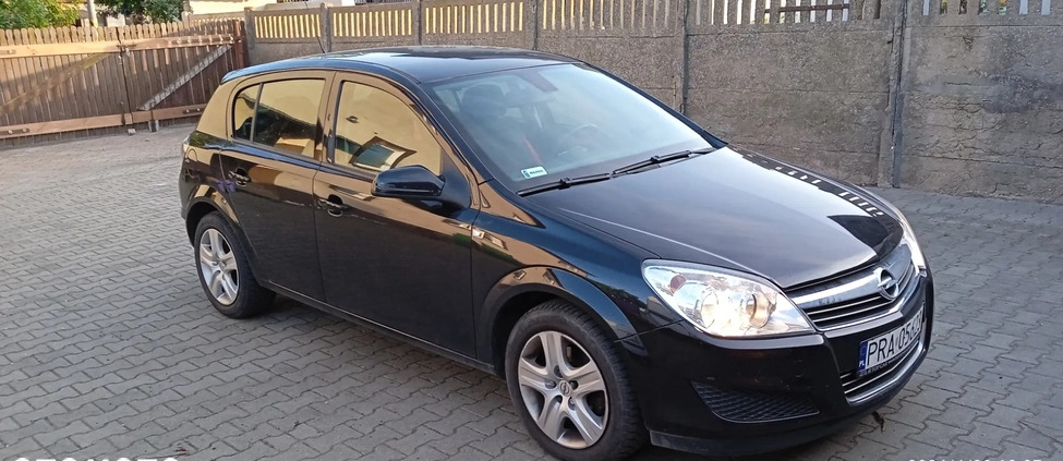 Opel Astra cena 16500 przebieg: 187000, rok produkcji 2009 z Sieradz małe 106